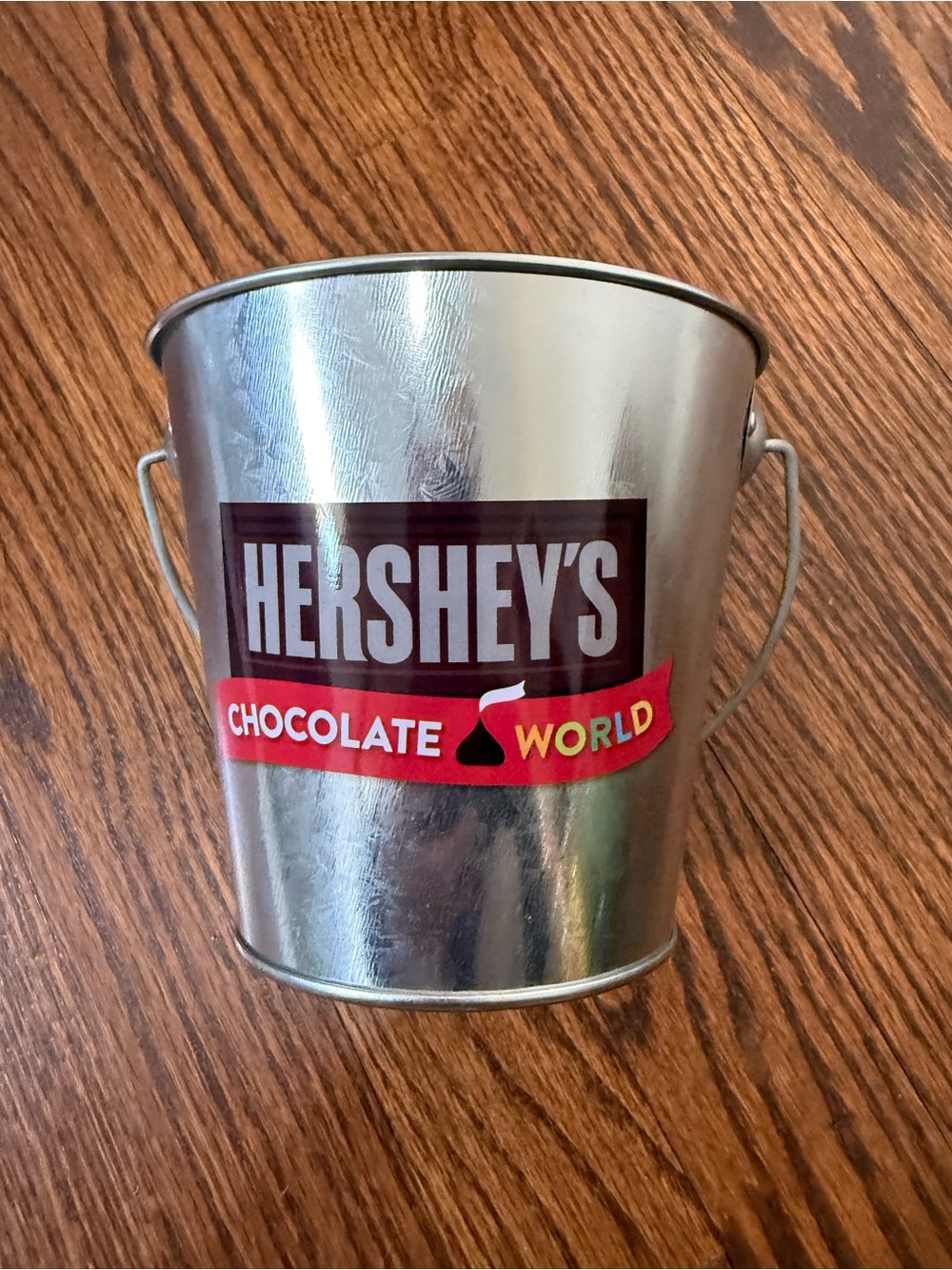 Hersheys Chocolate World Silver Chocolate World Metal Candy‎ Bucket
